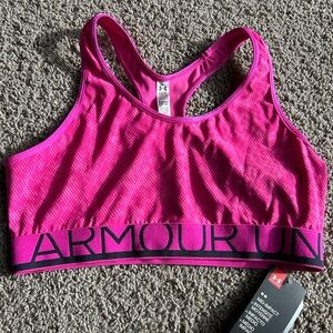 Under Armour compression sports bra. Women’s Large.  Bright Pink. NWT